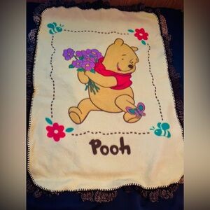 Winnie The Pooh Vintage 1990 Toddler Blanket/Security Blanket/ Crib Blanket